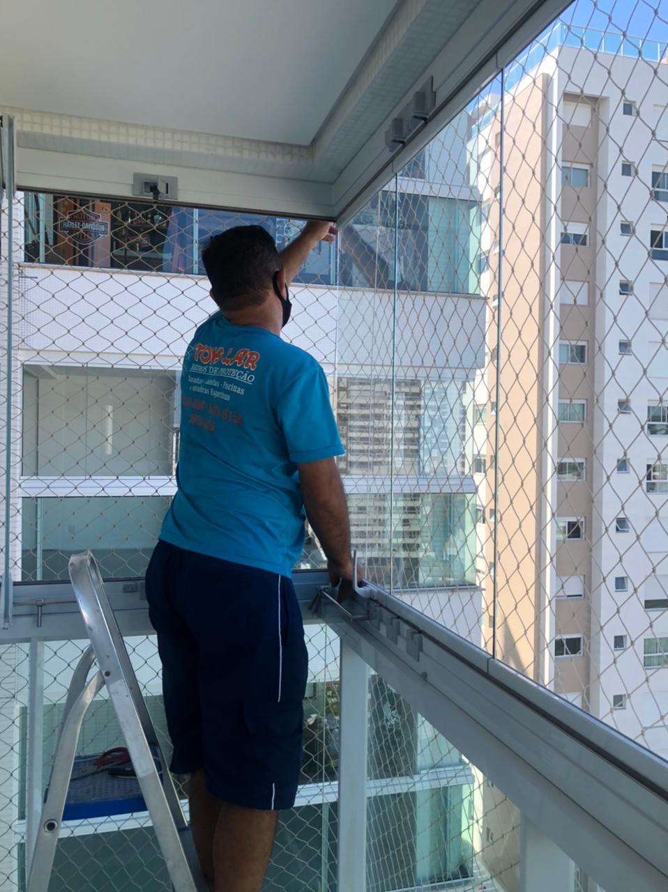 Instalação de rede de proteção